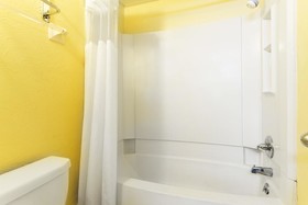 Days Inn by Wyndham Tonawanda/Buffalo