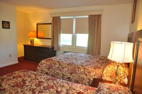 Blue Spruce Inn & Suites