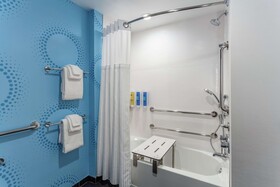 Tru by Hilton Binghamton Vestal