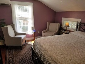 The Blackberry Inn Bed & Breakfast