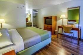 Motel 6 Buffalo Airport