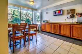 Motel 6 Buffalo Airport