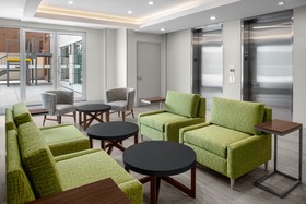 Holiday Inn Express & Suites Woodside Queens NYC