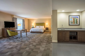 Hampton Inn & Suites Yonkers - Westchester