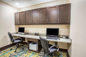 Hampton Inn & Suites Yonkers - Westchester