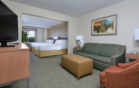 Holiday Inn Express & Suites High Point South