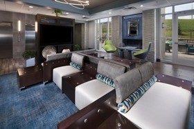 Holiday Inn Hotel & Suites Arden - Asheville Airport