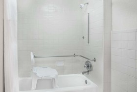 Days Inn by Wyndham Asheville Mall