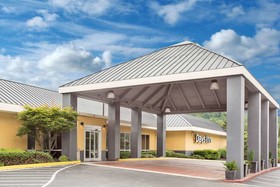 Days Inn by Wyndham Asheville Mall