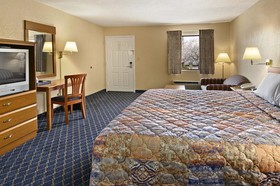 Days Inn by Wyndham Asheville Downtown North