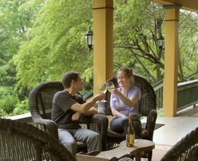 Hill House Bed & Breakfast Inn