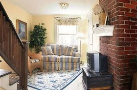 Hill House Bed & Breakfast Inn