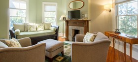 Hill House Bed & Breakfast Inn