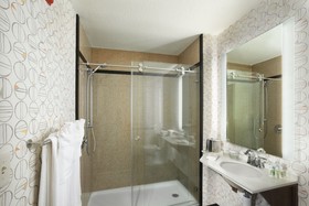 Holiday Inn Biltmore East