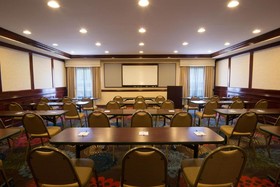 Holiday Inn Express & Suites Asheville SW - Outlet Ctr Area