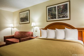Quality Inn & Suites Biltmore East