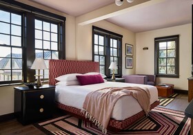 Zelda Dearest Hotel