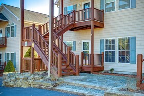 Klonteska Condominiums By VCI Real Estate Services