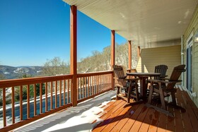 Klonteska Condominiums By VCI Real Estate Services