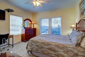 Klonteska Condominiums By VCI Real Estate Services