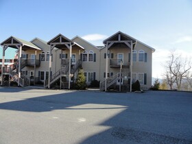 Klonteska Condominiums By VCI Real Estate Services