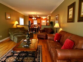 Klonteska Condominiums By VCI Real Estate Services