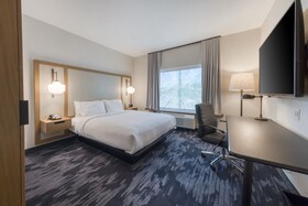 Fairfield Inn & Suites Charlotte Belmont