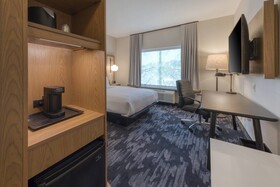 Fairfield Inn & Suites Charlotte Belmont