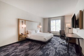 Fairfield Inn & Suites Charlotte Belmont