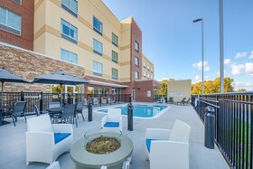 Fairfield Inn & Suites Charlotte Belmont