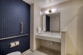 Fairfield Inn & Suites Charlotte Belmont