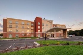 Fairfield Inn & Suites Charlotte Belmont