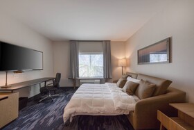 Fairfield Inn & Suites Charlotte Belmont