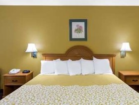 Days Inn by Wyndham Biscoe