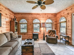 Creekside Cottage Star5Vacations