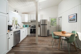 The Victorian Inn - Blowing Rock