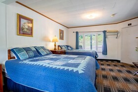 Lloyd's on The River Country Inn by OYO