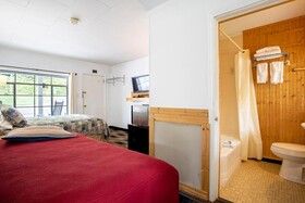 Lloyd's on The River Country Inn by OYO