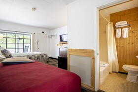 Lloyd's on The River Country Inn by OYO