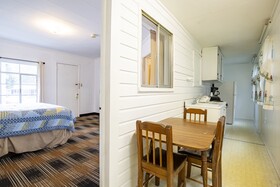 Lloyd's on The River Country Inn by OYO