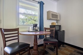 Lloyd's on The River Country Inn by OYO