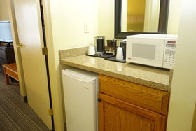 Country Inn & Suites by Radisson, Burlington (Elon), NC