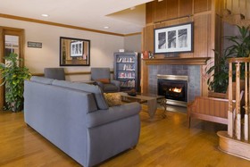 Country Inn & Suites by Radisson, Burlington (Elon), NC