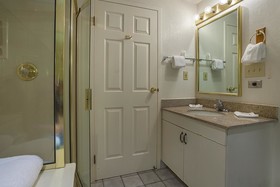 OYO Hotel Burlington South