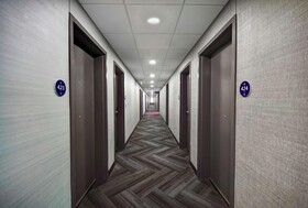 Tru by Hilton Burlington