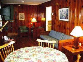 Cape Pines Motel