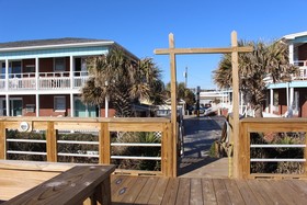 Surfside Motor Lodge