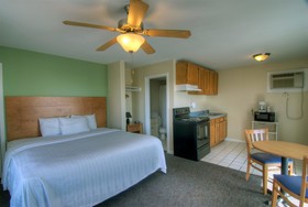 Surfside Motor Lodge