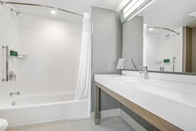 Courtyard Raleigh Cary Parkside Town Commons