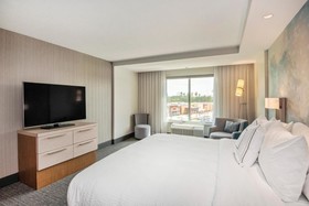 Courtyard Raleigh Cary Parkside Town Commons